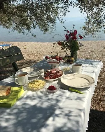 Kalimera *